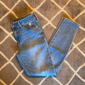 Old Navy Distressed Pop Icon Jeans